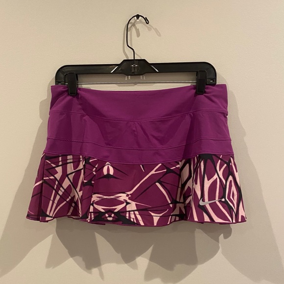 Nike Dresses & Skirts - Nike tennis skirt